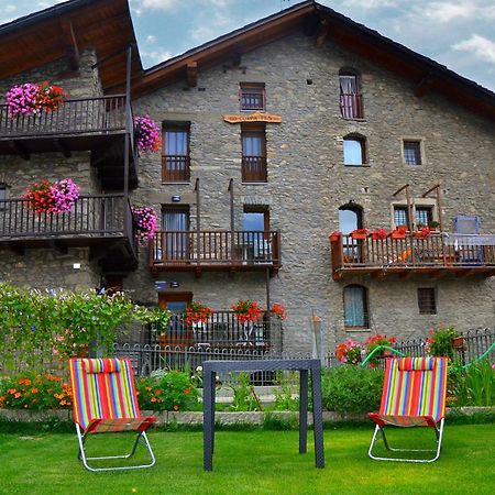 Lo Coppa Fen Apartment Aosta Bagian luar foto