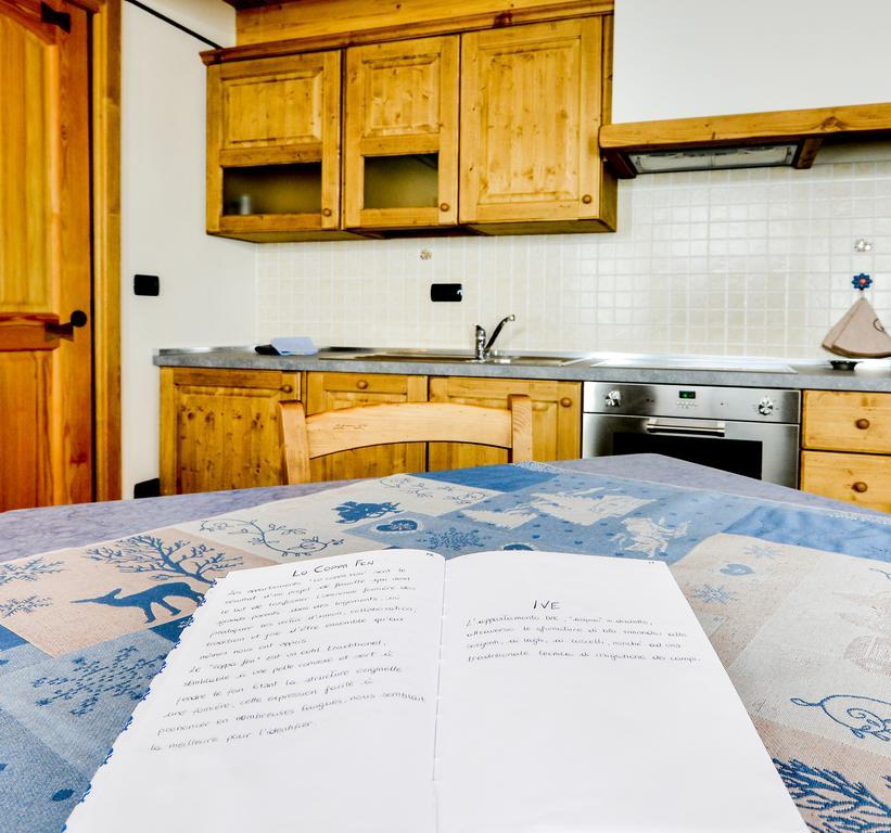 Lo Coppa Fen Apartment Aosta Ruang foto