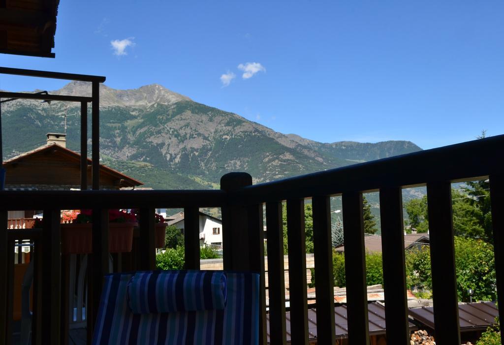 Lo Coppa Fen Apartment Aosta Bagian luar foto