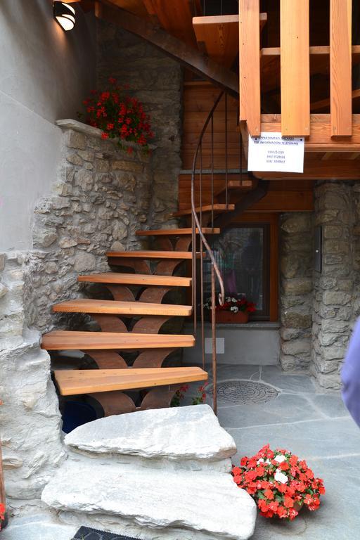 Lo Coppa Fen Apartment Aosta Bagian luar foto