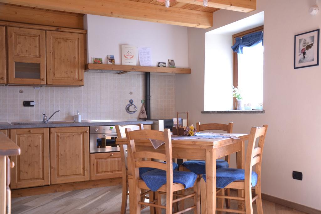 Lo Coppa Fen Apartment Aosta Bagian luar foto